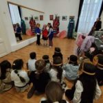 Salile Muzeului Judecean convertite in scena