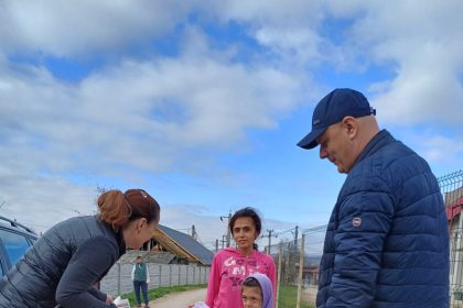 Bucurie cu ocazia Pastelui Zeci de copii din Balteni suprinsi de caravana Gorjeanul