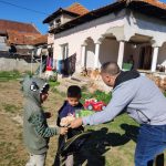 Caravana Gorjeanul a adus fericire copiilor din Scoarta