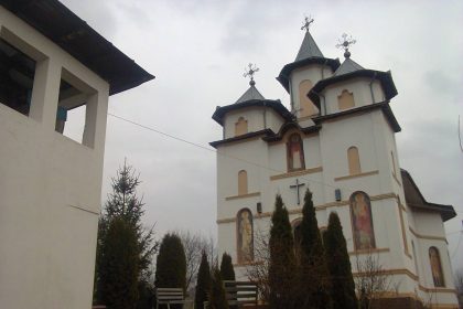 Invatatura Preotului de mir Doar credinta in Hristos Cel Inviat este legatura puternica si solida care ne apropie de Puterea Sa