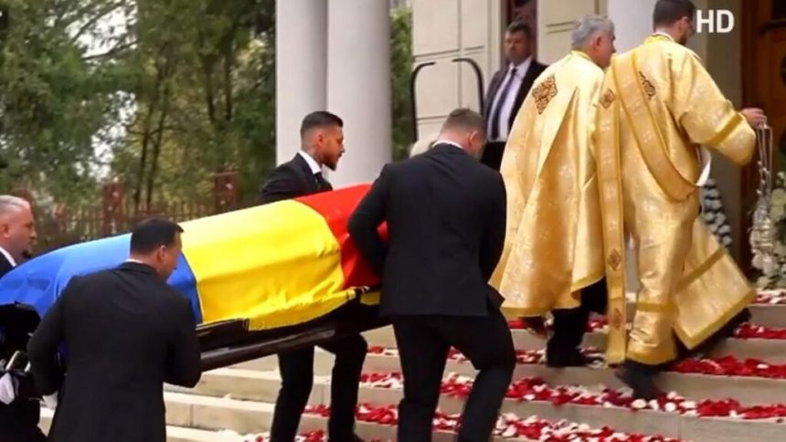 Mircea Lucescu a fost inmormantat cu onoruri militare