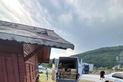 Peste 260 de kilograme de hribi confiscate de politistii din Novaci