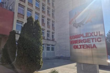 A solicitat o adeverinta pentru pensie si a dat in judecata CE Oltenia