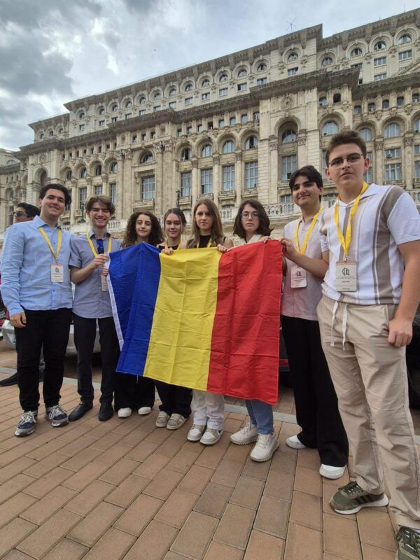 Elev din Targu Jiu medalie de argint la Olimpiada Internationala de Lingvistica