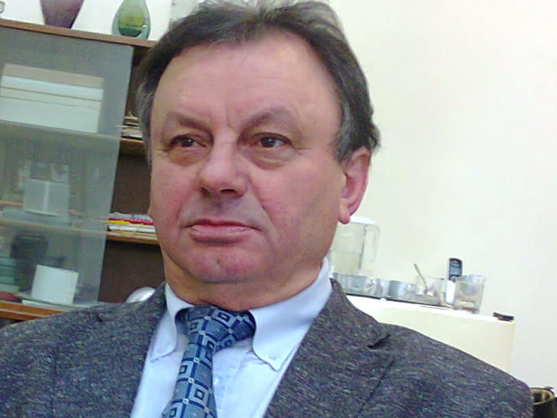 Oameni din Ticleni Profesor doctor Vasile Gogonea I