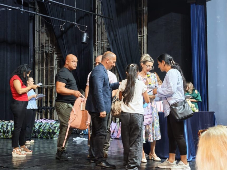 Targu Jiu Asistenta pentru elevii provenind din familii cu venituri mici