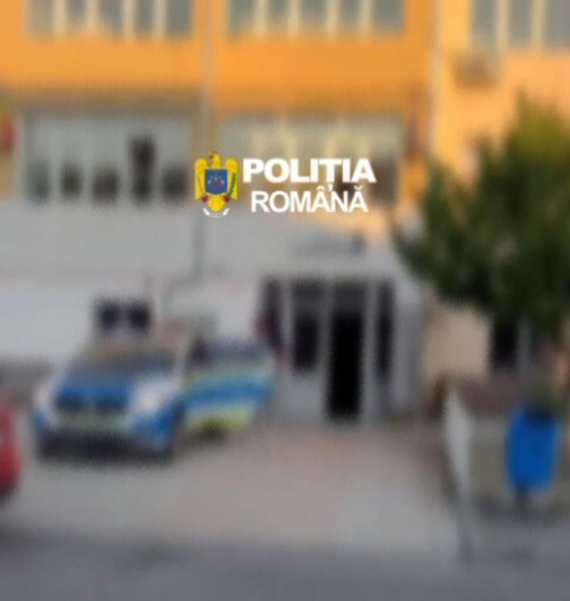 VIDEO Trei persoane retinute dupa un furt in familie