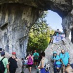 Ziua Salvamont 150 de persoane alaturi de salvatori in munti