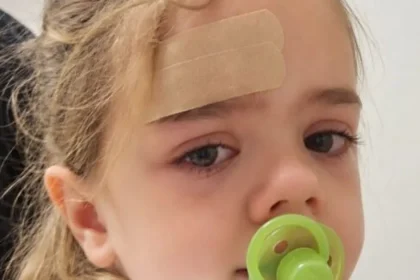 A ajuns la spital cu fiica lovită la cap și le transmite un mesaj medicilor din Târgu Jiu