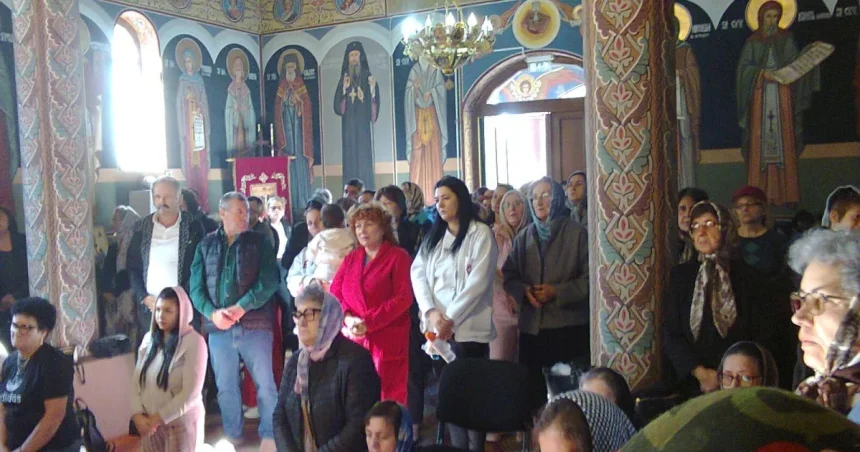 Biserica din Târgu-Cărbunești și-a sărbătorit hramul