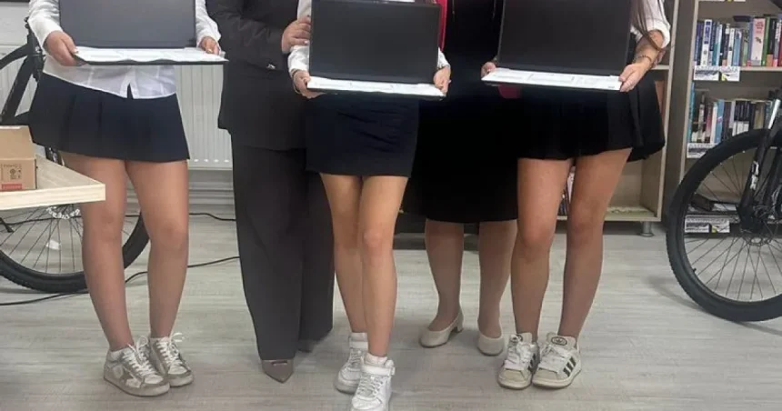 Concurs de cultură generală pentru liceeni. Premii: biciclete, laptopuri și imprimante