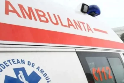 Electrocutat după ce a aruncat un cablu peste firele de înaltă tensiune