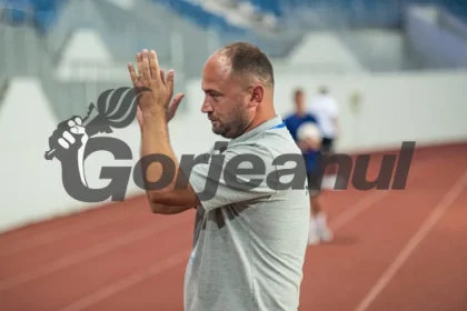 Fărcășești îl împrumută pe Albert Cărămidaru