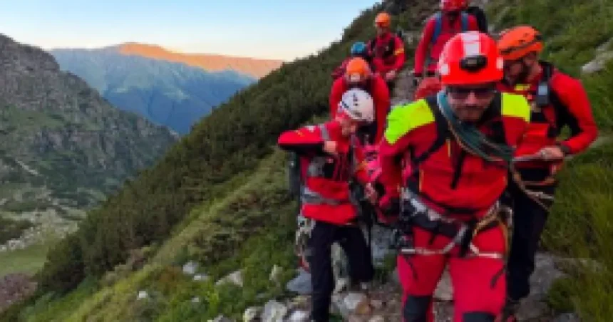 Incendiu sub Vârful Setea Mare, în Parâng. Salvatorii, în alertă