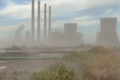 Praf și vânt în satele din preajma termocentralei Turceni