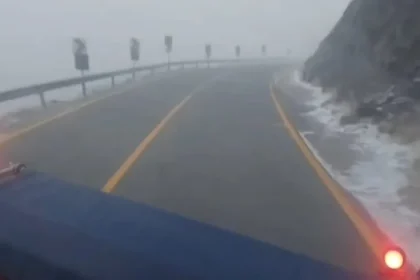 Vânt puternic și ceață densă pe Transalpina