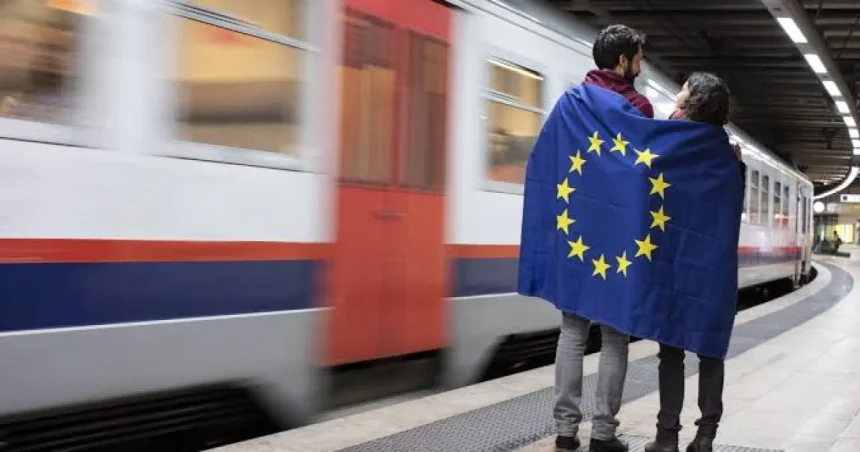 Ai 18 ani? Poți călători gratuit prin Europa! Înscrierile pentru DiscoverEU sunt deschise