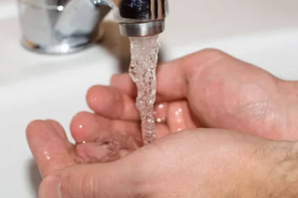 Apă de băut contaminată cu amoniu într-o comună din Gorj