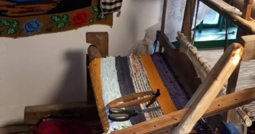Atelier de țesătorie într-o casă veche de peste un secol lângă Târgu Jiu