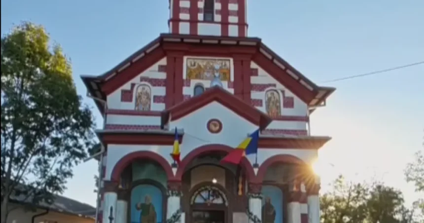 Resfințire de biserică și sfințire de capelă în Târgu Jiu, cu Mitropolitul Olteniei
